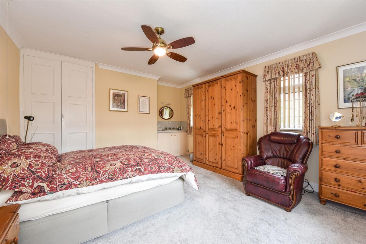 Winchester Gardens, Andover Graham & Co