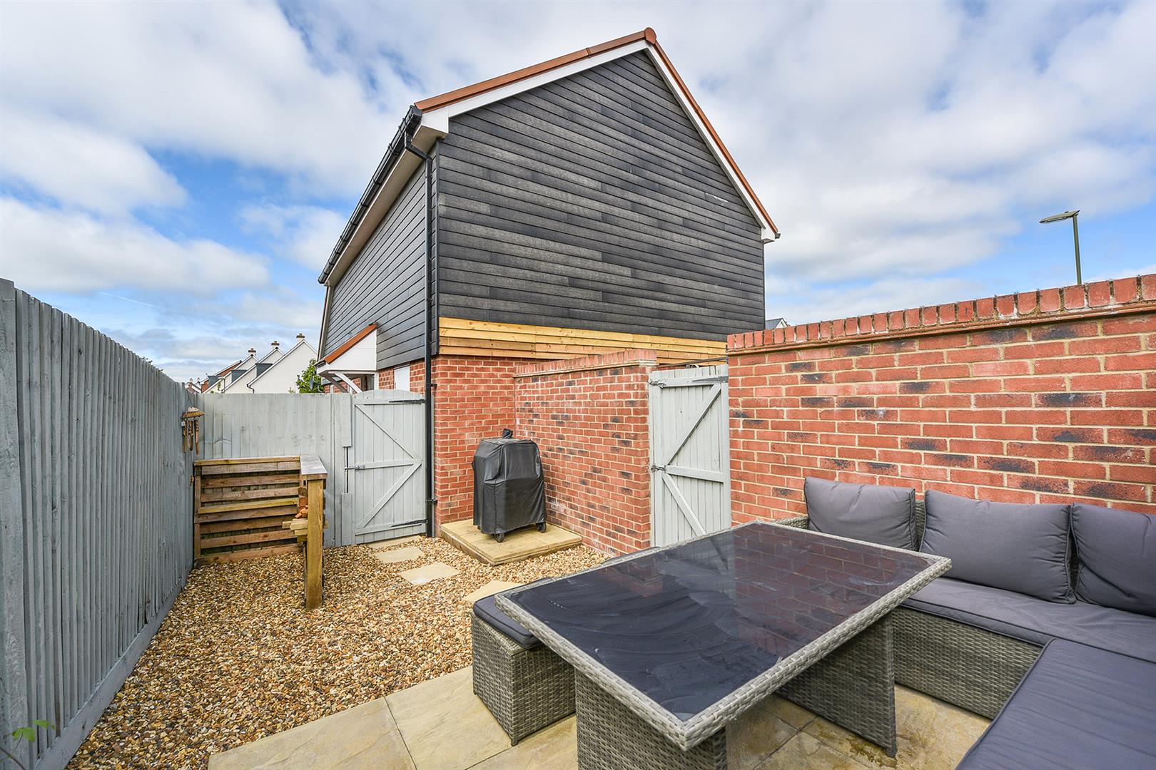 Picket Twenty Way, Andover Graham and Co