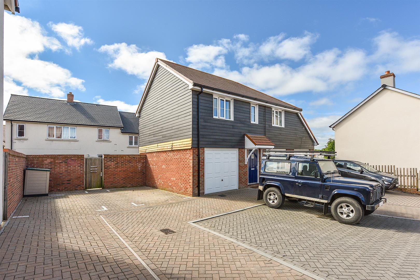 Picket Twenty Way, Andover Graham and Co